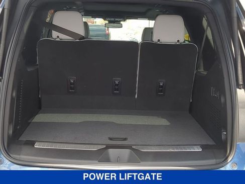 New 2026 Chevrolet Suburban Premier w/ Sun And Tow Package AWD/4WD image 5
