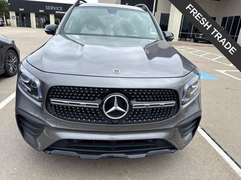 Used 2023 Mercedes-Benz GLB 250 image 2