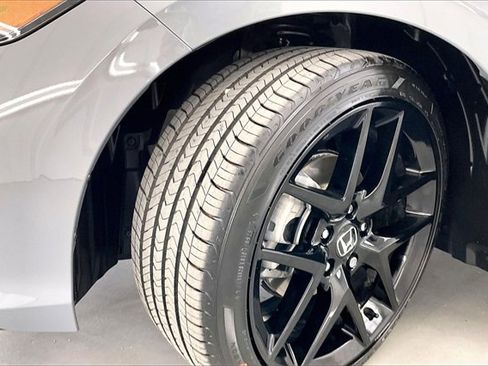Certified 2025 Honda Civic Sport image 33