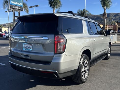 Used 2023 Chevrolet Suburban LS image 3