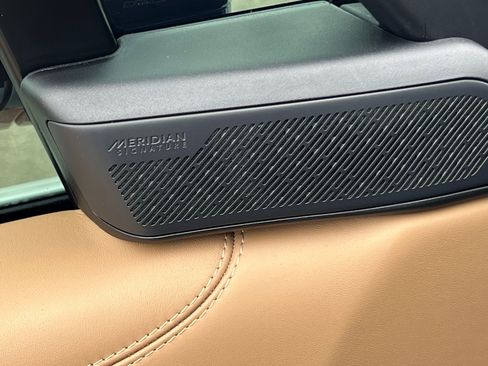 Used 2024 Land Rover Range Rover Autobiography image 41