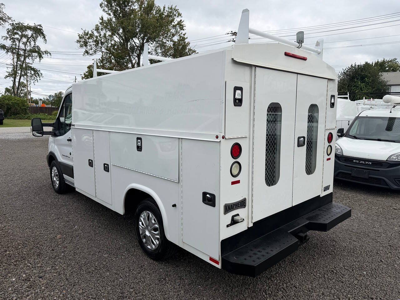 Used 2017 Ford Transit 350 138 w/ Interior Upgrade Package RWD image 3