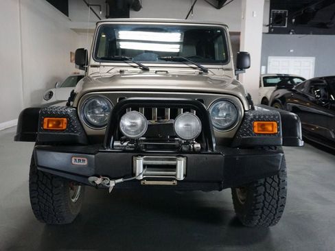 Used 2006 Jeep Wrangler Unlimited Rubicon w/ Security Group AWD/4WD image 16