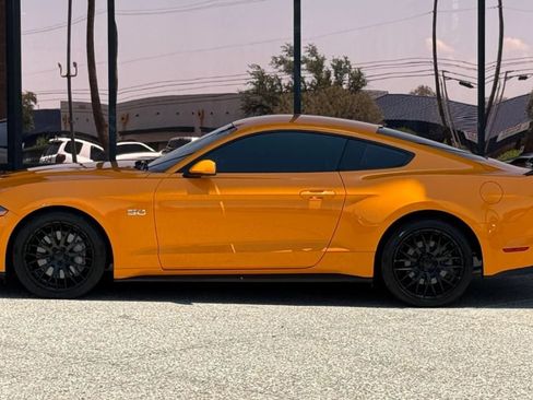 Used 2018 Ford Mustang GT RWD image 4