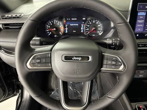 New 2026 Jeep Compass Latitude AWD/4WD image 19