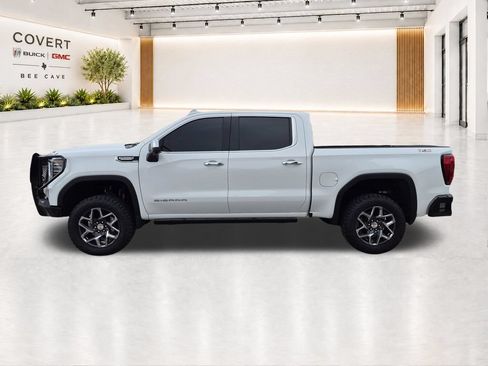 Used 2026 GMC Sierra 1500 SLT AWD/4WD image 9