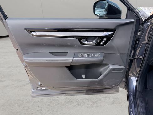 Used 2025 Honda CR-V EX-L image 9