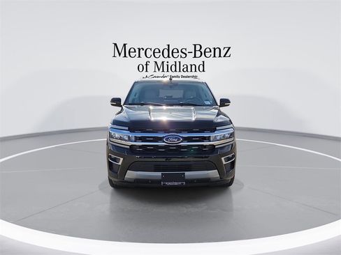 Used 2024 Ford Expedition Limited image 3