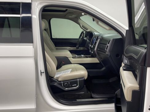 Used 2020 Ford Expedition Platinum AWD/4WD image 22