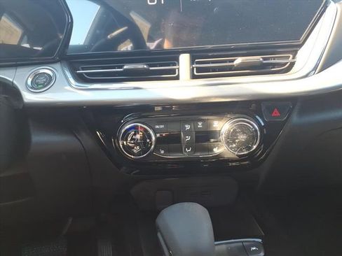 New 2026 Chevrolet Trax LT w/ Driver Confidence Package image 15