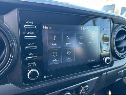Used 2022 Toyota Tacoma SR RWD image 5