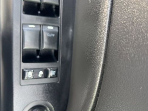 Used 2012 Jeep Compass Latitude w/ Altitude Pkg image 19