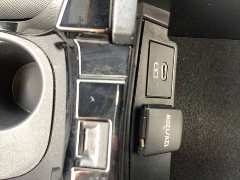 Used 2023 Toyota Corolla SE FWD image 54
