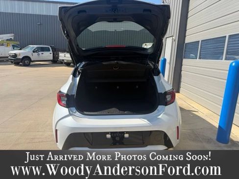 Used 2024 Toyota Corolla SE FWD image 6