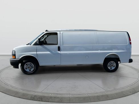 New 2025 GMC Savana 2500 Extended w/ Driver Convenience Package RWD image 5