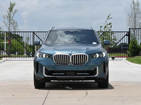 Certified 2026 BMW X5 xDrive40i AWD/4WD image 3