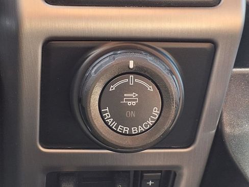 Used 2019 Ford F150 Platinum w/ Equipment Group 701A Luxury AWD/4WD image 7