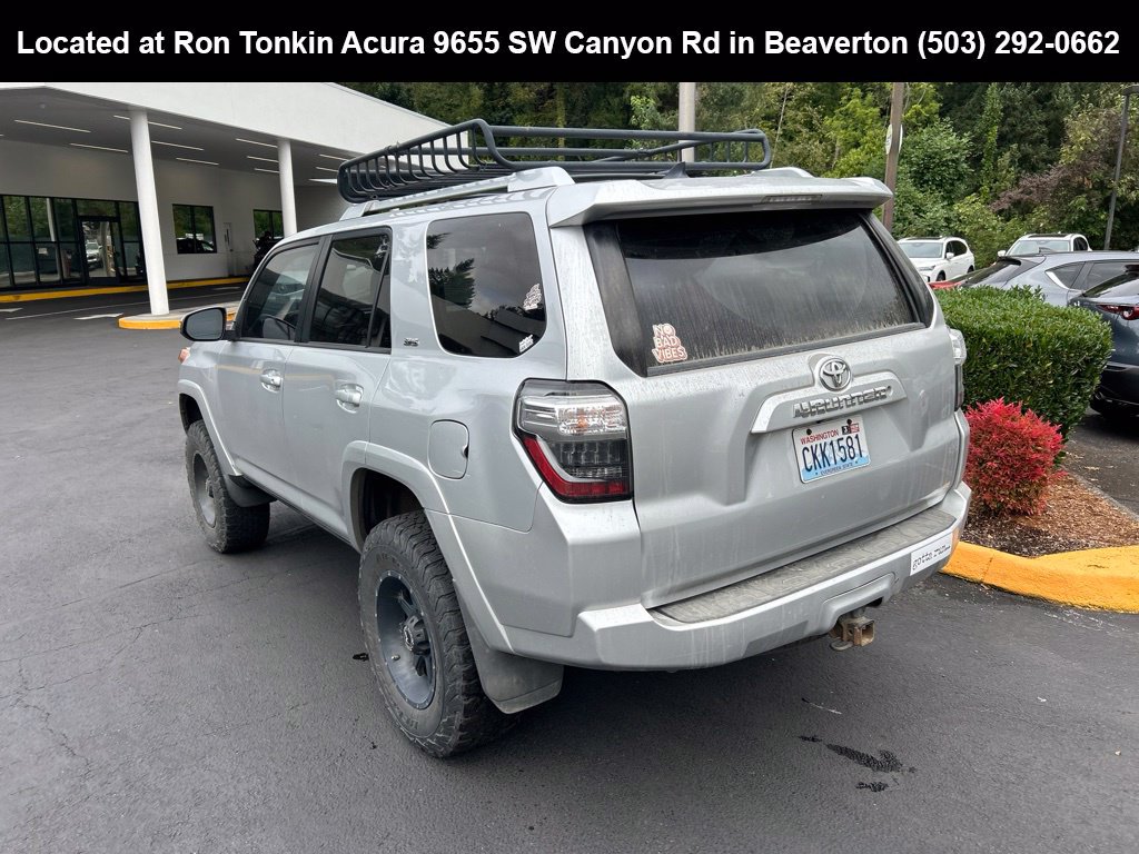 Used 2015 Toyota 4Runner SR5 AWD/4WD image 4
