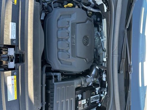 Used 2023 Volkswagen Tiguan SE image 27