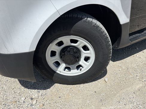 Used 2024 Chevrolet Brightdrop 600 w/ Commercial Equipment Package AWD/4WD image 13