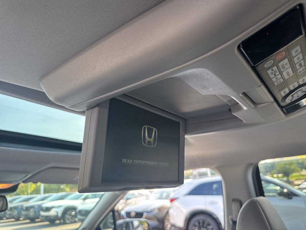 Used 2016 Honda Pilot Touring image 52