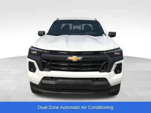 Used 2024 Chevrolet Colorado LT w/ LT Convenience Package III AWD/4WD image 10