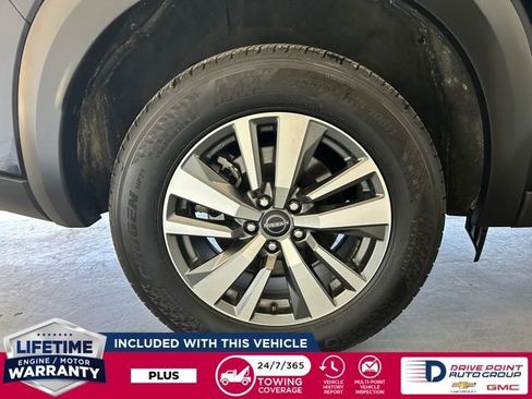 Used 2025 Nissan Pathfinder SL image 10