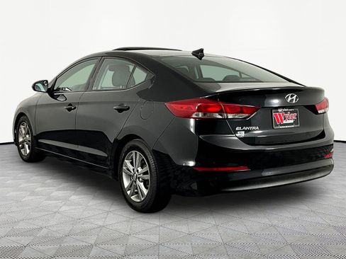 Used 2017 Hyundai Elantra Value Edition w/ Cargo Package FWD image 4