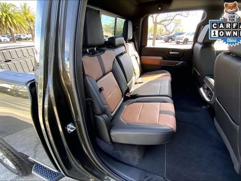 Used 2022 Chevrolet Silverado 2500 High Country w/ Technology Package image 27