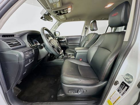 Used 2024 Toyota 4Runner TRD Off-Road Premium image 13