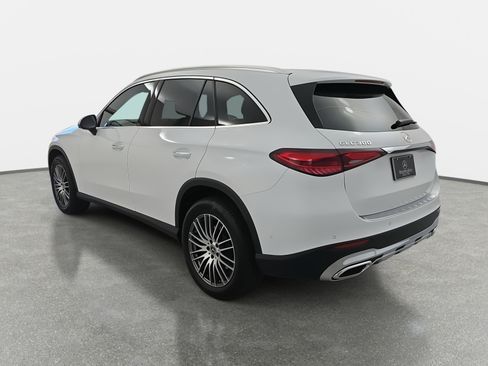 Used 2025 Mercedes-Benz GLC 300 image 7