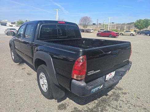 Used 2014 Toyota Tacoma PreRunner w/ Convenience Package image 7