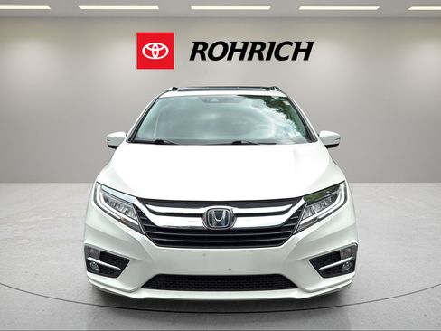 Used 2018 Honda Odyssey Elite image 2