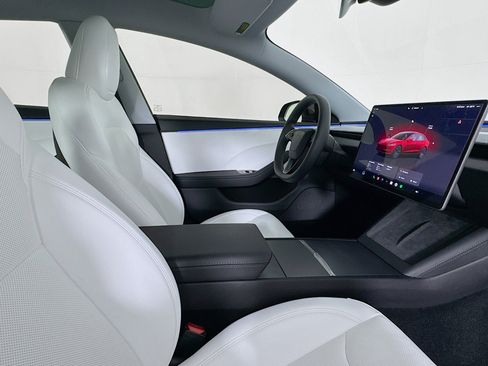 Used 2025 Tesla Model 3 Long Range image 26