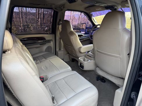 Used 2004 Ford Excursion Limited image 20