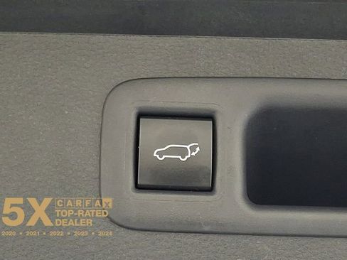 Used 2023 Toyota Highlander LE image 34