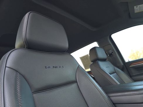 Used 2023 GMC Sierra 1500 Denali image 16