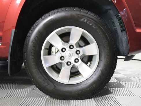 Used 2013 Toyota 4Runner SR5 w/ Premium Pkg AWD/4WD image 6