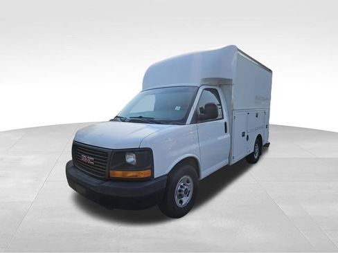 Used 2016 GMC Savana 3500 RWD image 1