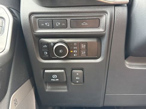 Used 2023 Ford F150 Lariat w/ Equipment Group 502A High AWD/4WD image 34