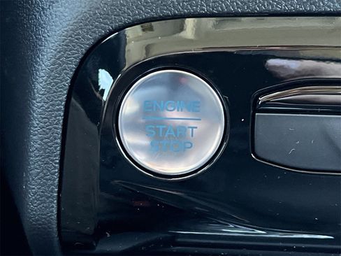 New 2026 Ford Escape SE image 5