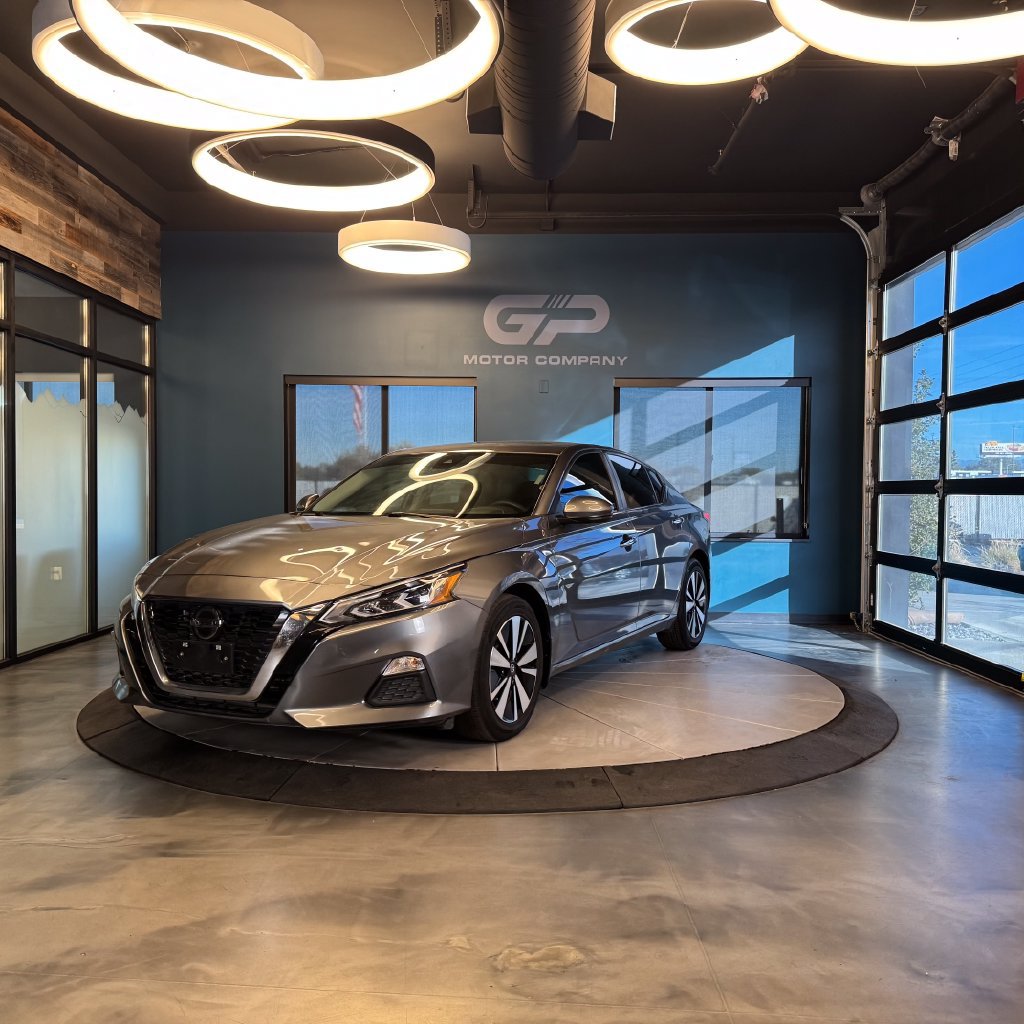 Used 2021 Nissan Altima 2.5 SV w/ SV Premium Package FWD image 7