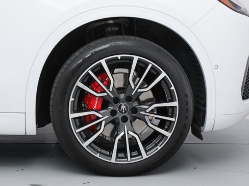 Used 2023 Maserati Grecale GT AWD/4WD image 22
