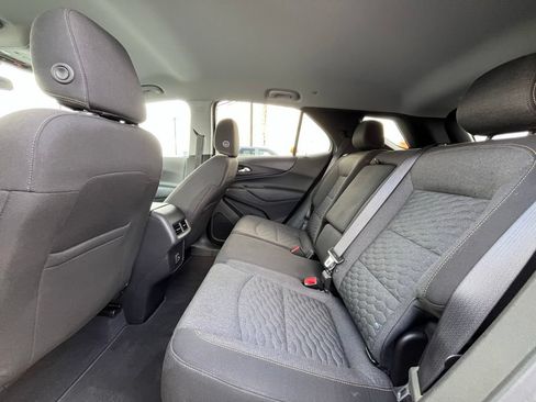 Used 2021 Chevrolet Equinox LT FWD image 22
