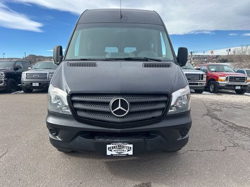 Used 2016 Mercedes-Benz Sprinter 2500 image 2