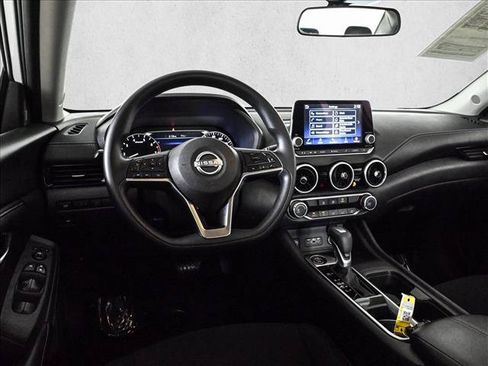 Used 2025 Nissan Sentra SV FWD image 19