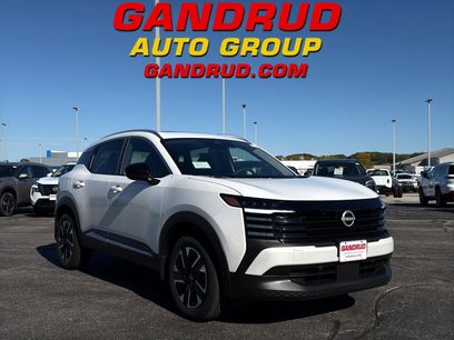 New 2026 Nissan Kicks SV w/ SV Premium Package