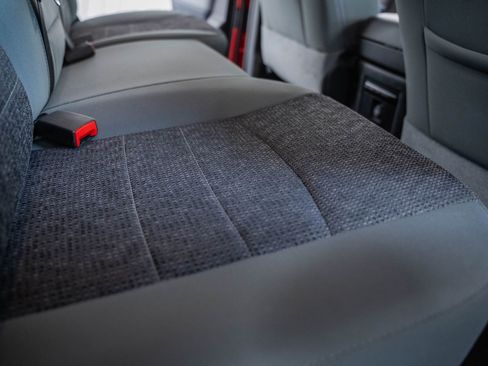 Used 2018 RAM 2500 Big Horn w/ Harvest Edition image 42