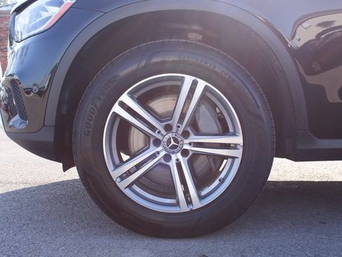 Used 2022 Mercedes-Benz GLC 300 4MATIC image 38