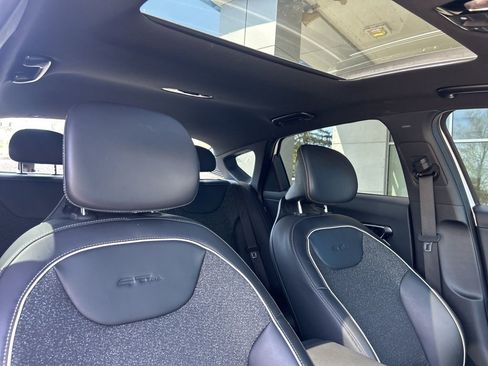 Used 2025 Kia K4 GT-Line w/ GT-Line Sunroof Package image 17